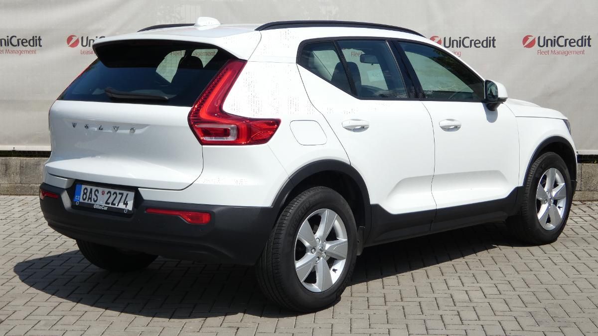 Volvo XC40, T2 FWD Momentum Core - fotka 3