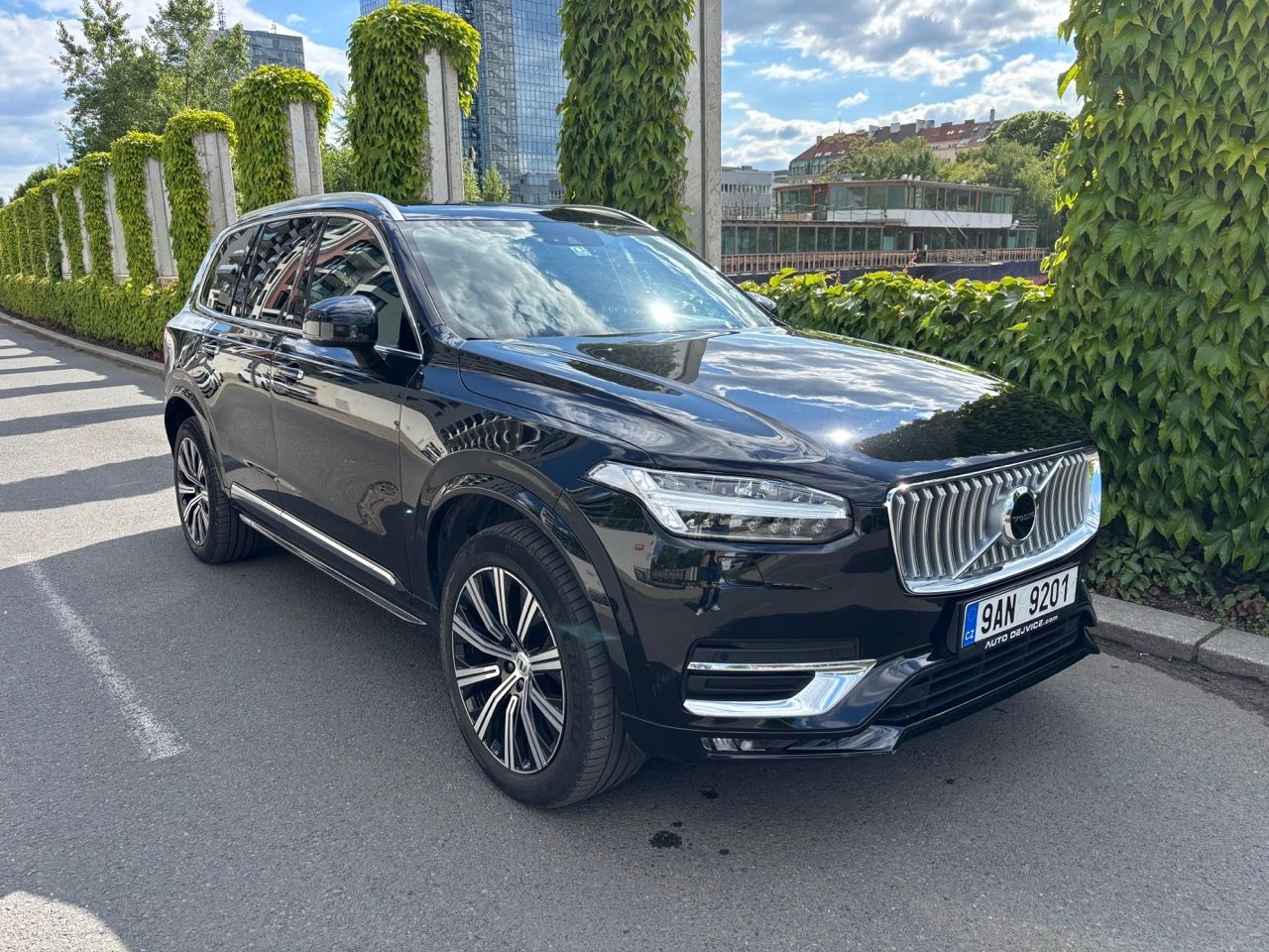 Volvo XC90, 7míst, DPH, B5, tažné, záruka!