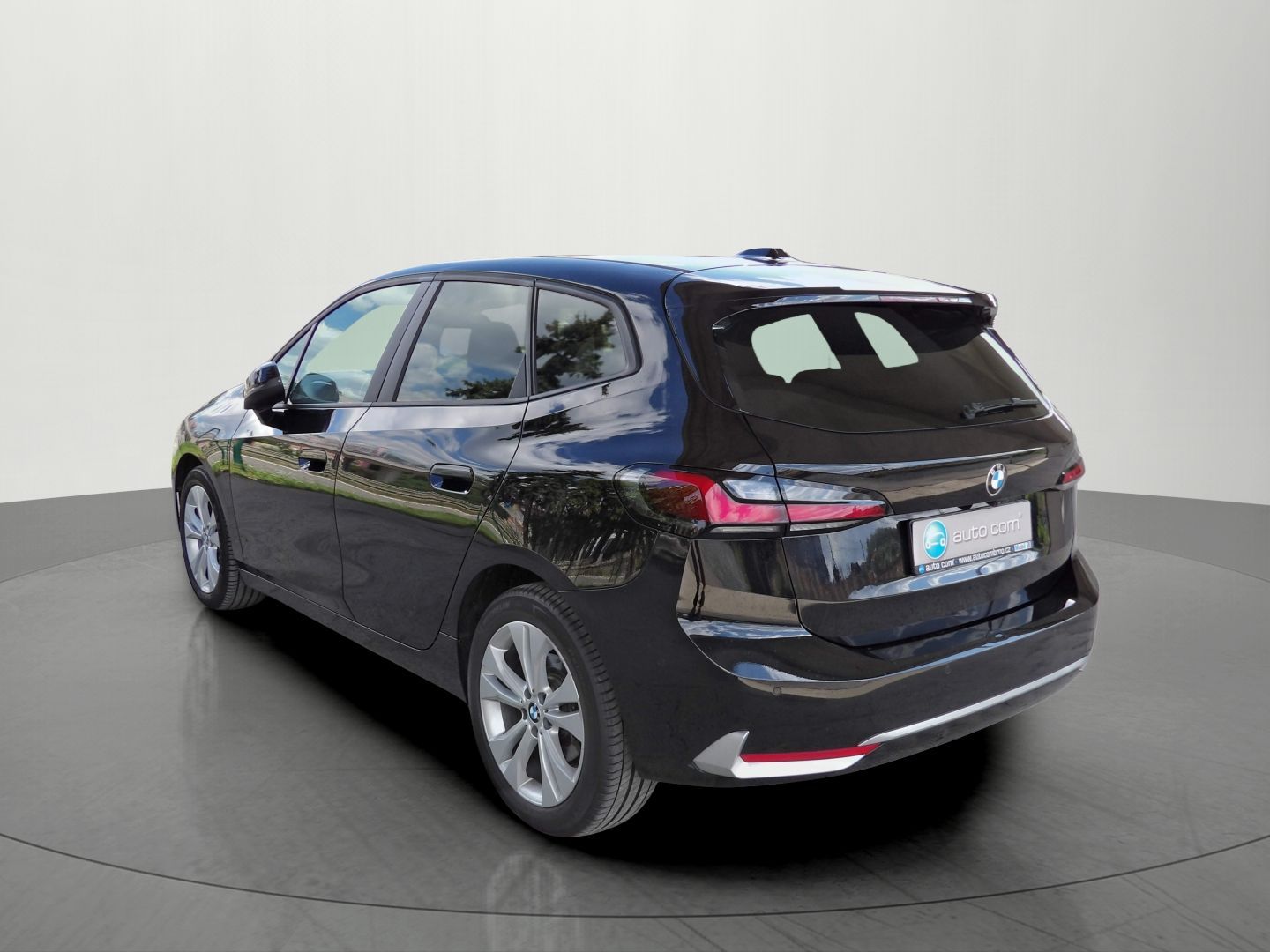 BMW Řada 2, 2.0d 110kW A/T LED Tažné DPH - fotka 3