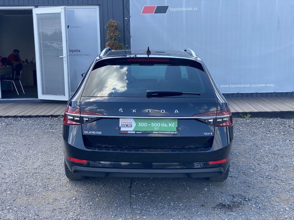 Škoda Superb, 2.0TDi, DSG, 4x4, panorama - fotka 5