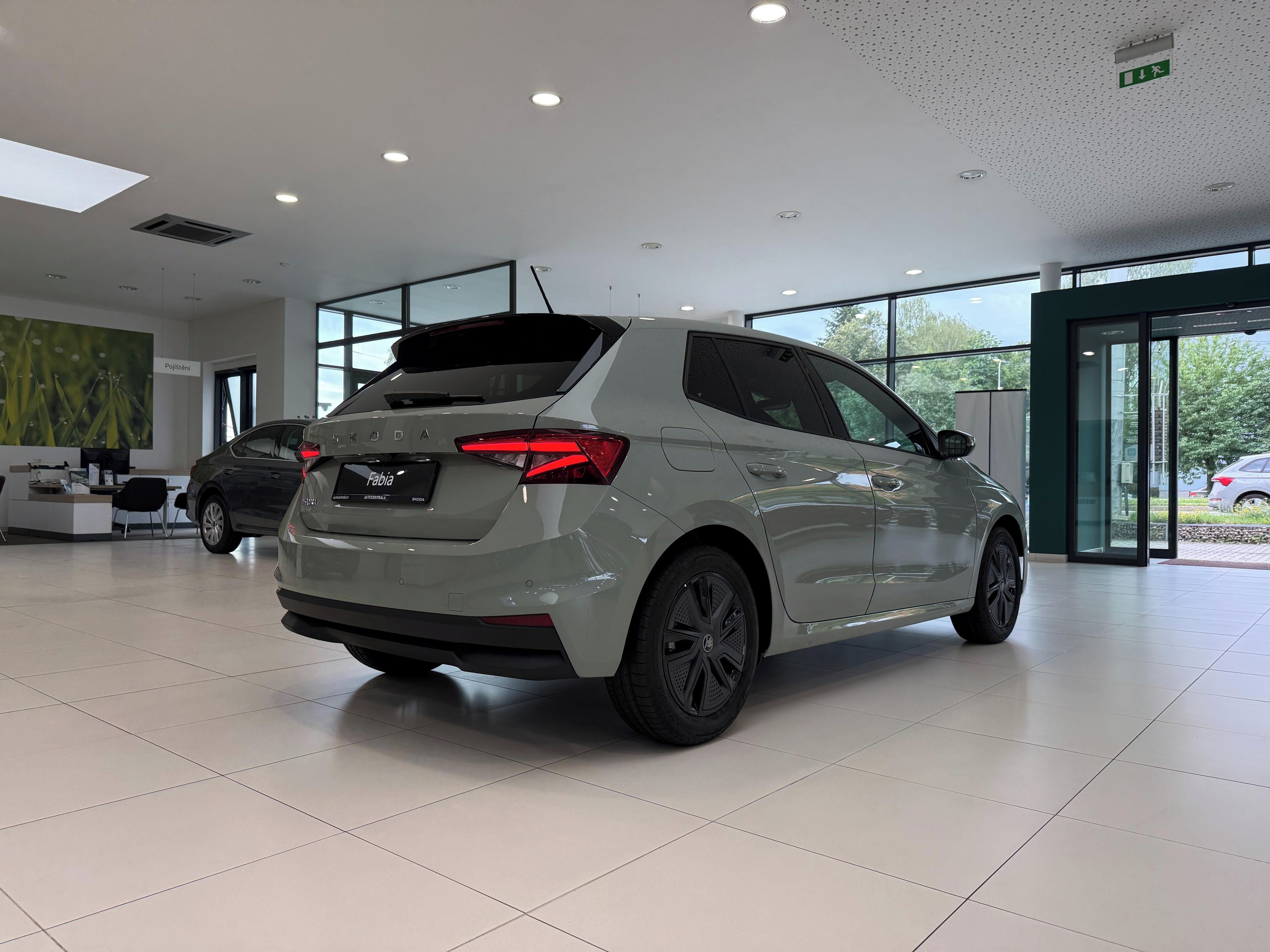 Škoda Fabia, DSG 1,0 TSI / 85 kW Dynamic - fotka 6
