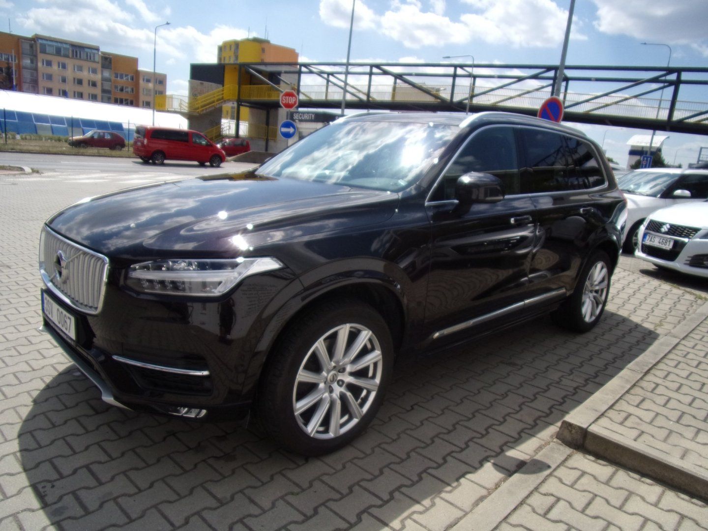 Volvo XC90, 2,0D 165kW D5 AWD - fotka 3