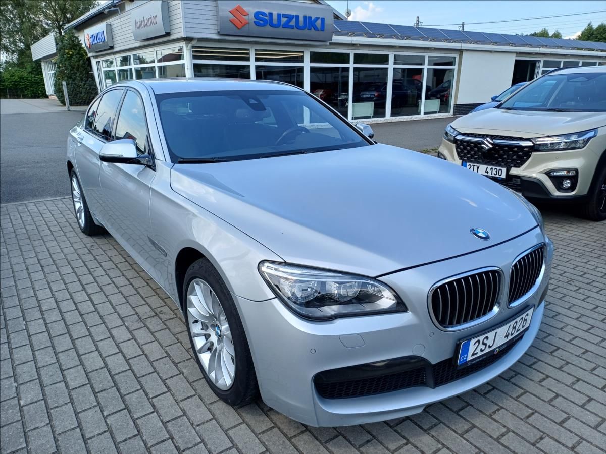 BMW Řada 7, 750d xDrive 3,0 280 kW - fotka 3