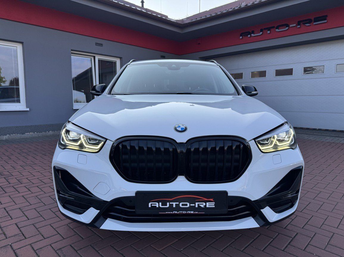 BMW X1, 2.0d Xdrive Navi 4x4 LED - fotka 5