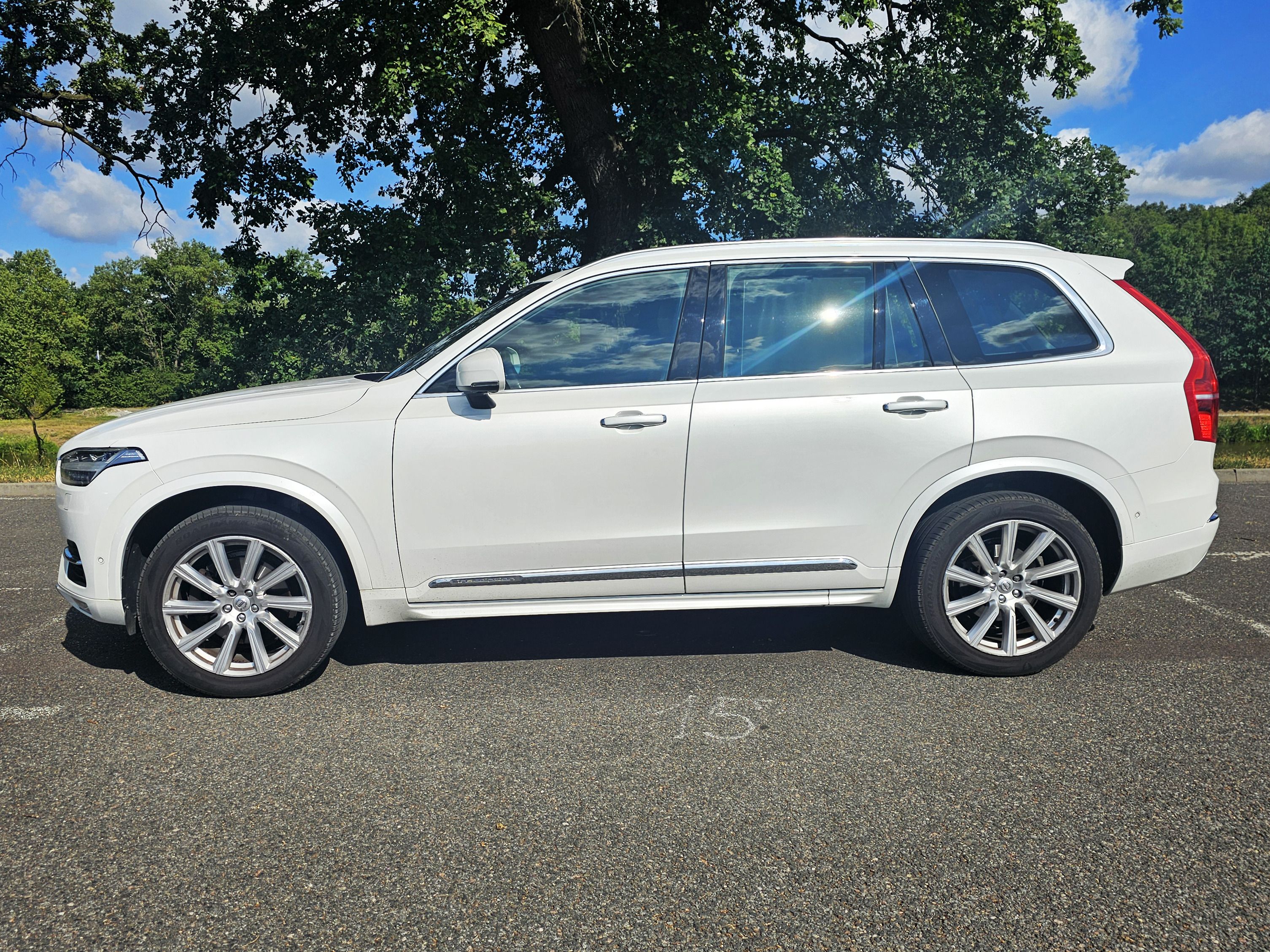 Volvo XC90, Volvo XC90 2.0 D5 AWD Inscript - fotka 3