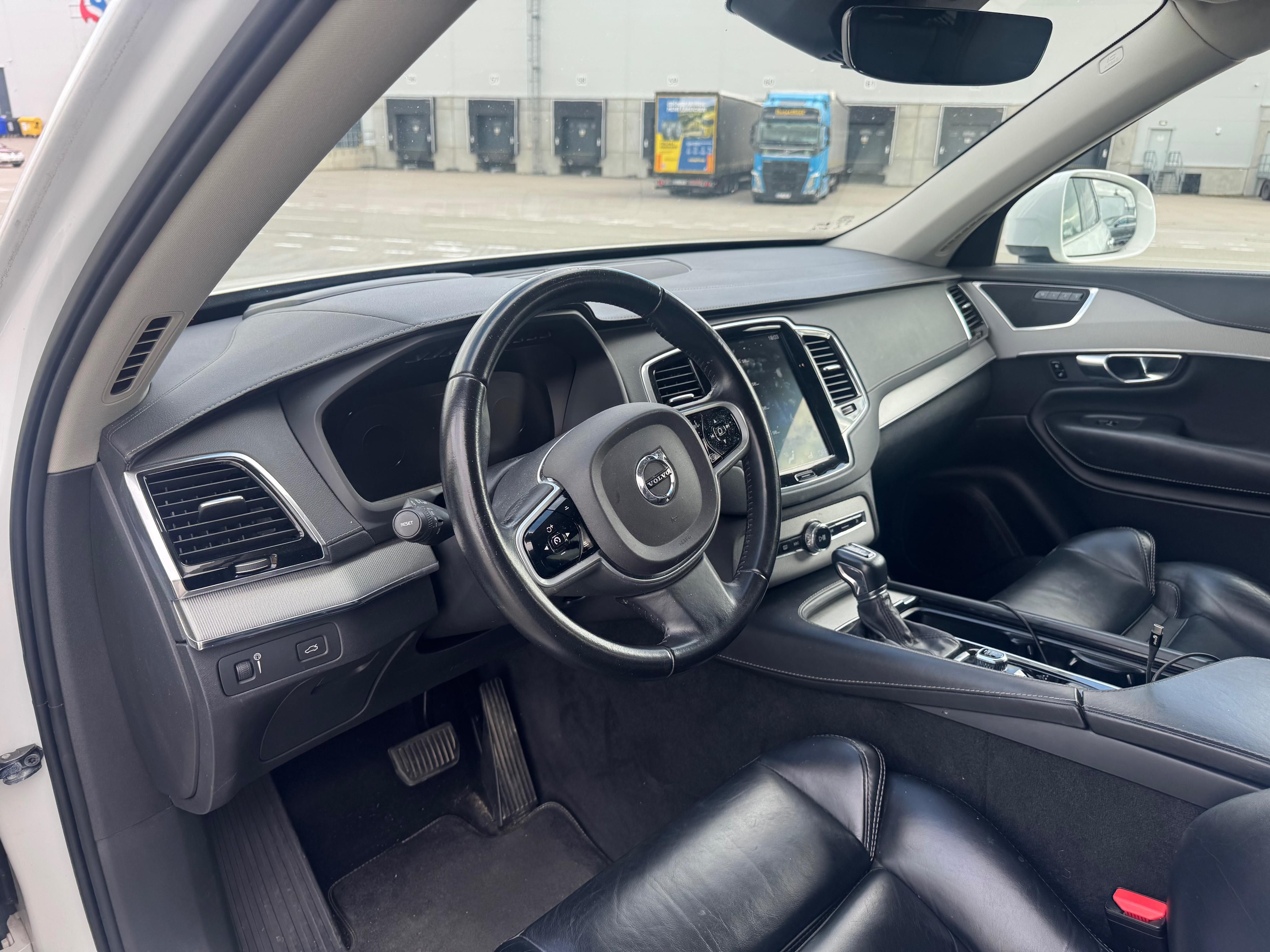 Volvo XC90, T6 AWD Inscription - fotka 4