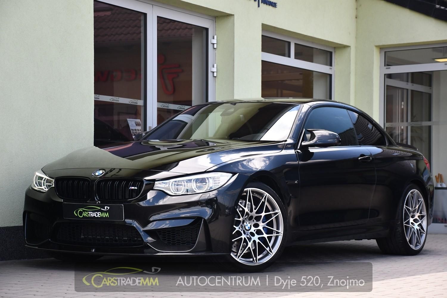 BMW M4, HUD - fotka 2