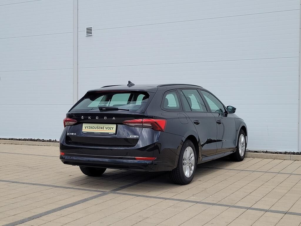 Škoda Octavia, Active Plus 1.5 TSI 110 kW - fotka 5