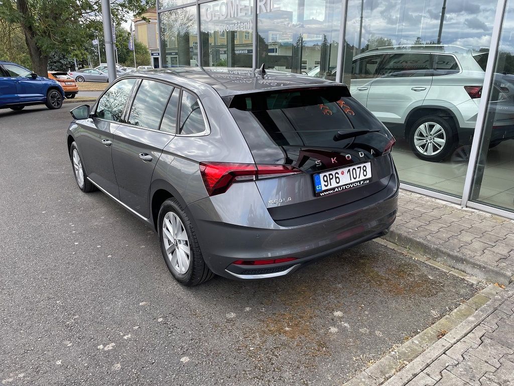 Škoda Scala, Top Selection 1.0 TSI 85 kW - fotka 4