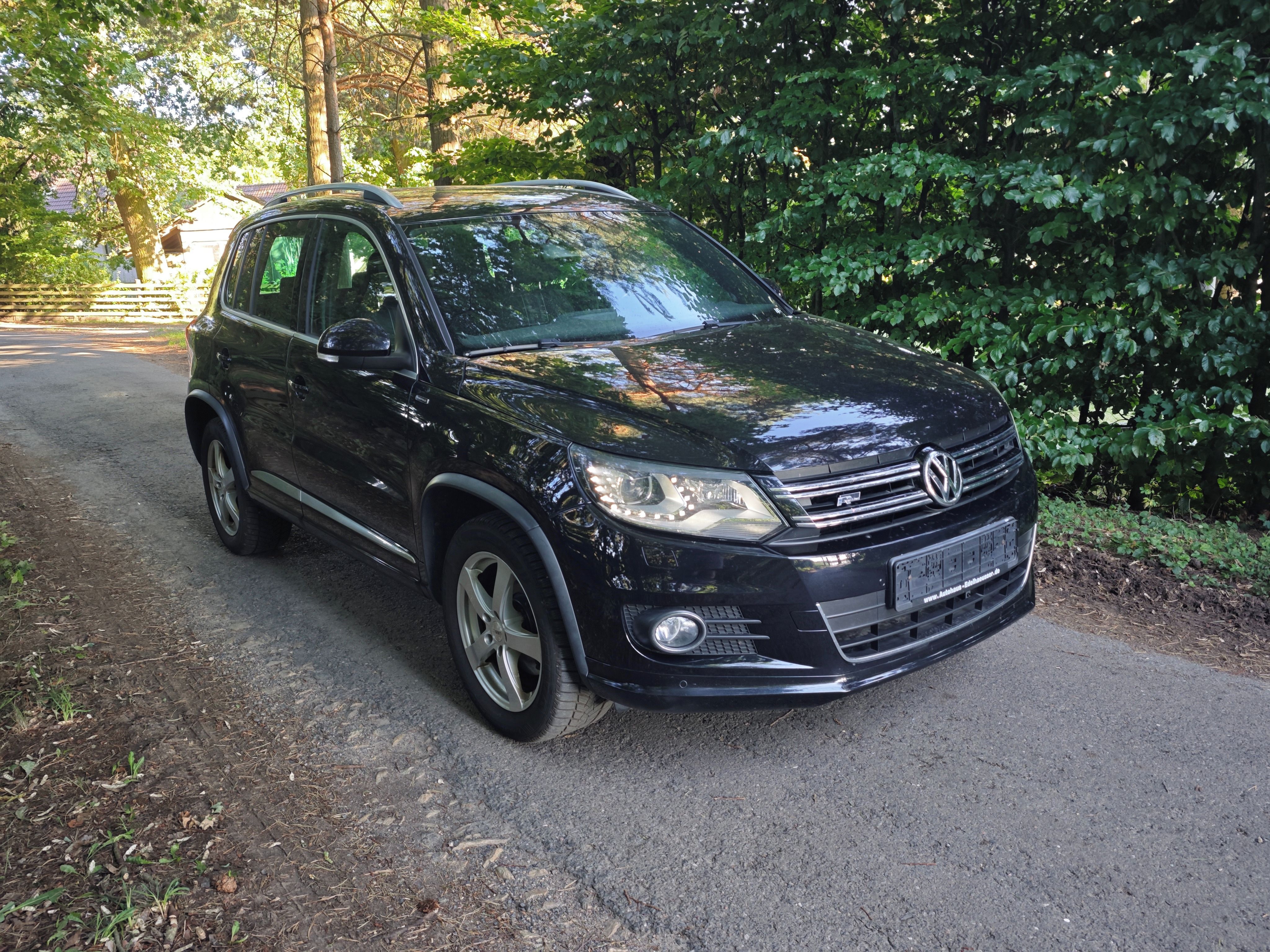 Volkswagen Tiguan, R-Line Lounge - fotka 2
