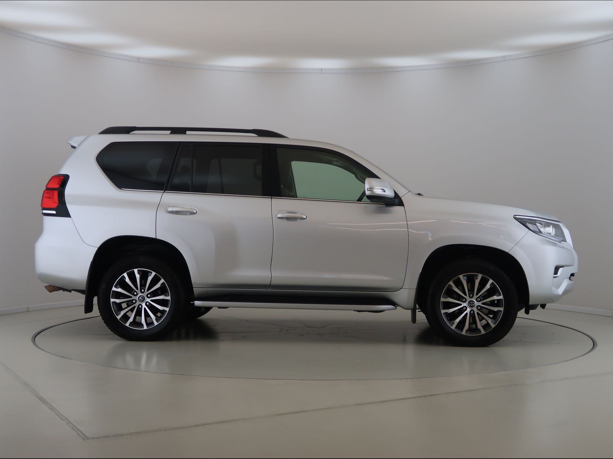 Toyota Land Cruiser, 2.8,D-4D,130kW,Executive,CZ,1M - fotka 4