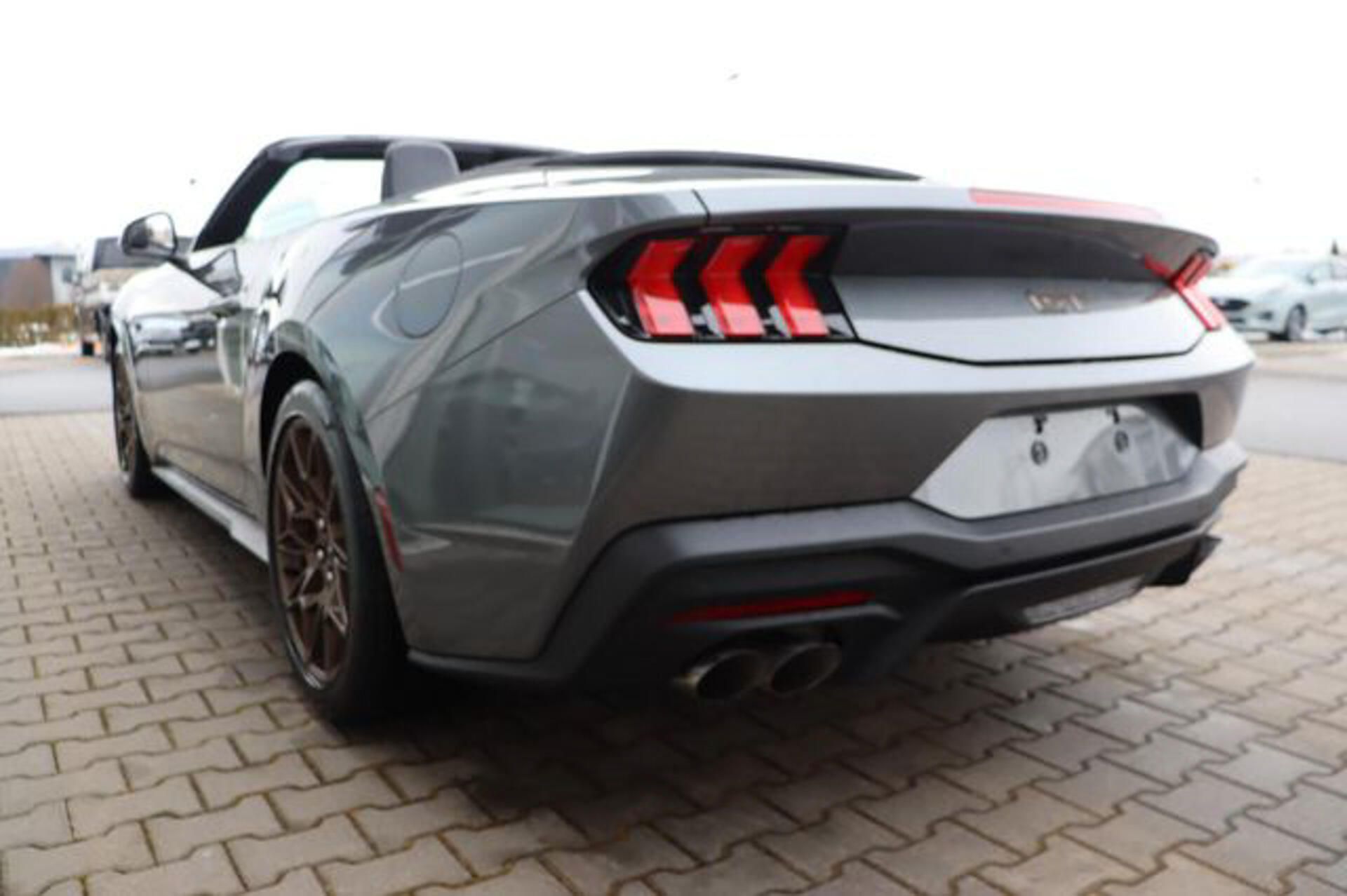 Ford Mustang, 5.0 Convertible MagneRide Bron - fotka 6