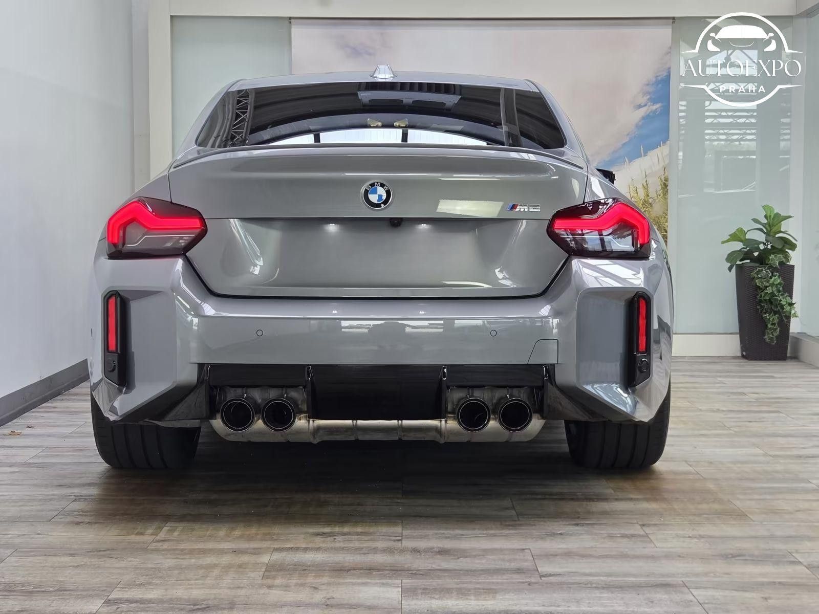 BMW M2, Alcantara - fotka 5
