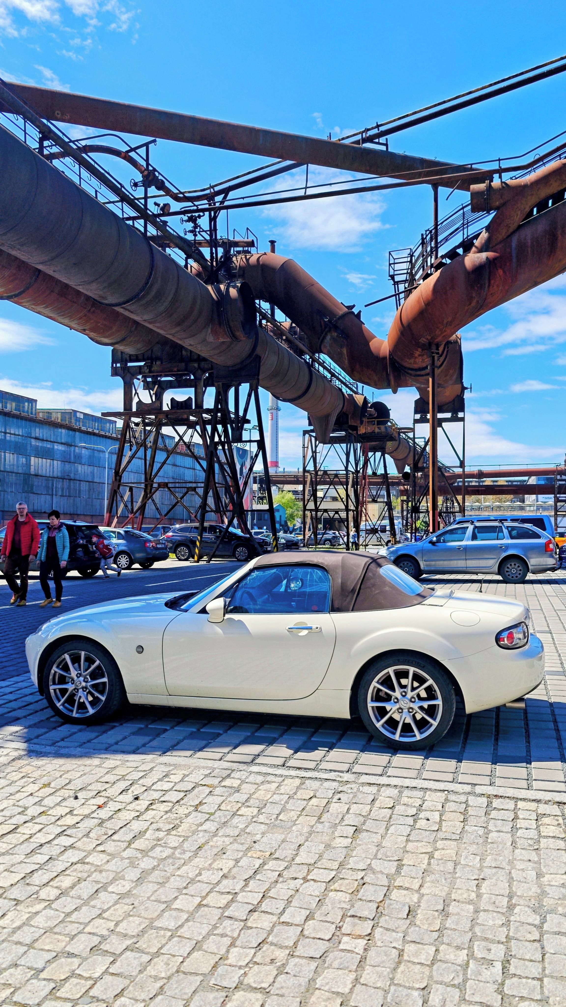 Mazda MX-5, 2.0 Marble bílá