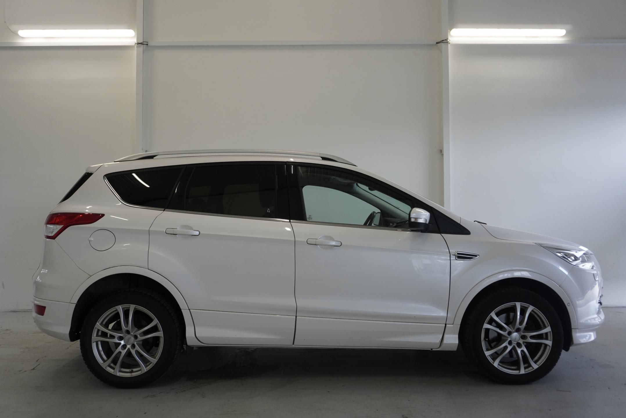 Ford Kuga, 2.0 TDCI 132kW TITANIUM 4X4 - fotka 6