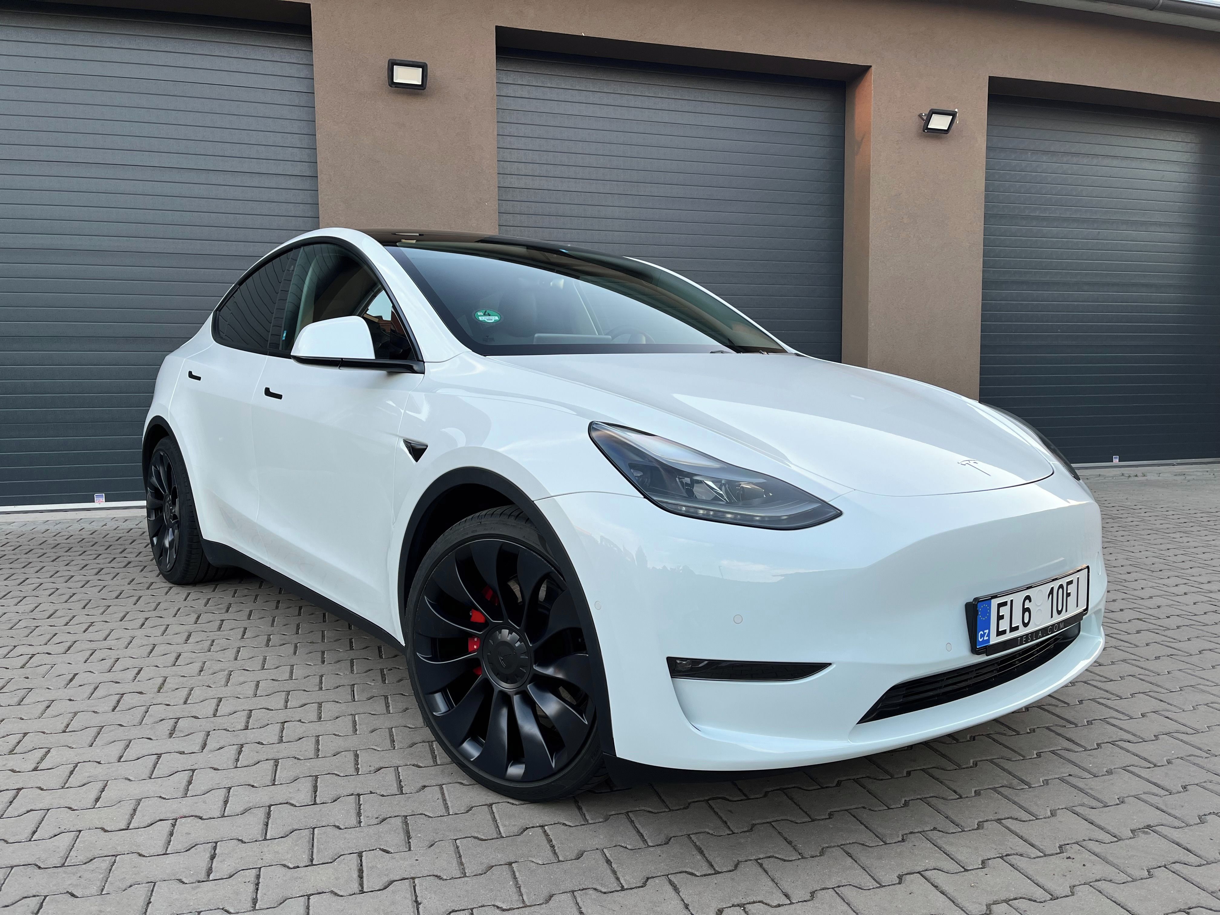 Tesla Model Y, PERFORMANCE 393 Kw ,RYZEN,DPH - fotka 2
