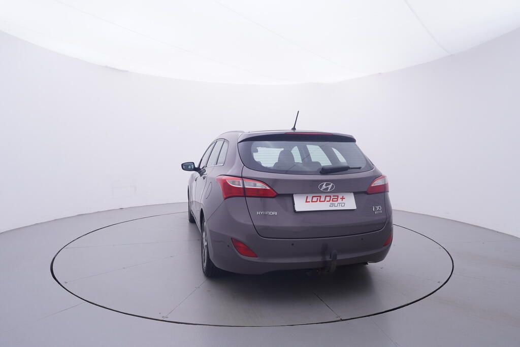 Hyundai i30, 1.6 CRDi 81 kW - fotka 4