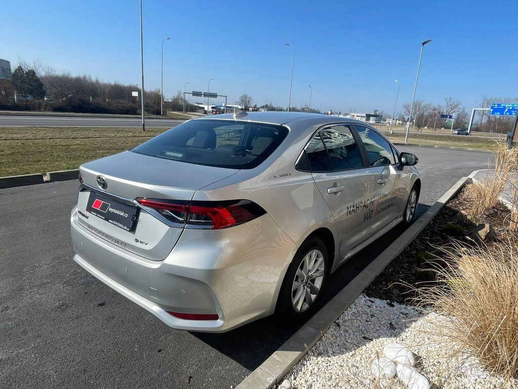 Toyota Corolla, 1.8 Hybrid 140k Comfort Tech - fotka 6