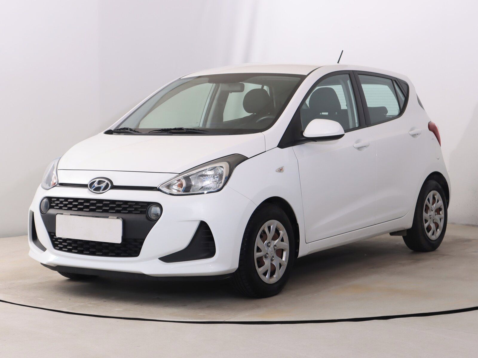 Hyundai i10, 1.0, Serv.kniha, Klima - fotka 2