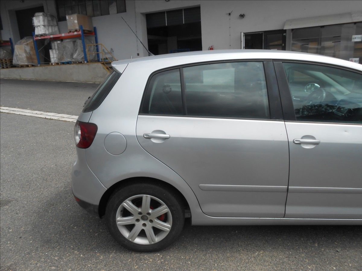 Volkswagen Golf Plus, 1,9 TDi 77 Kw - fotka 5