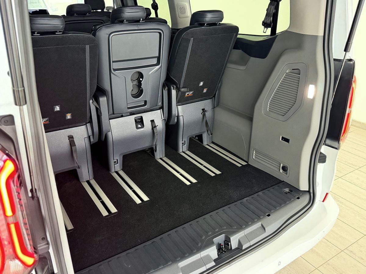 Ford Tourneo Custom, E-Tourneo, Titanium X, 64kWh - fotka 5