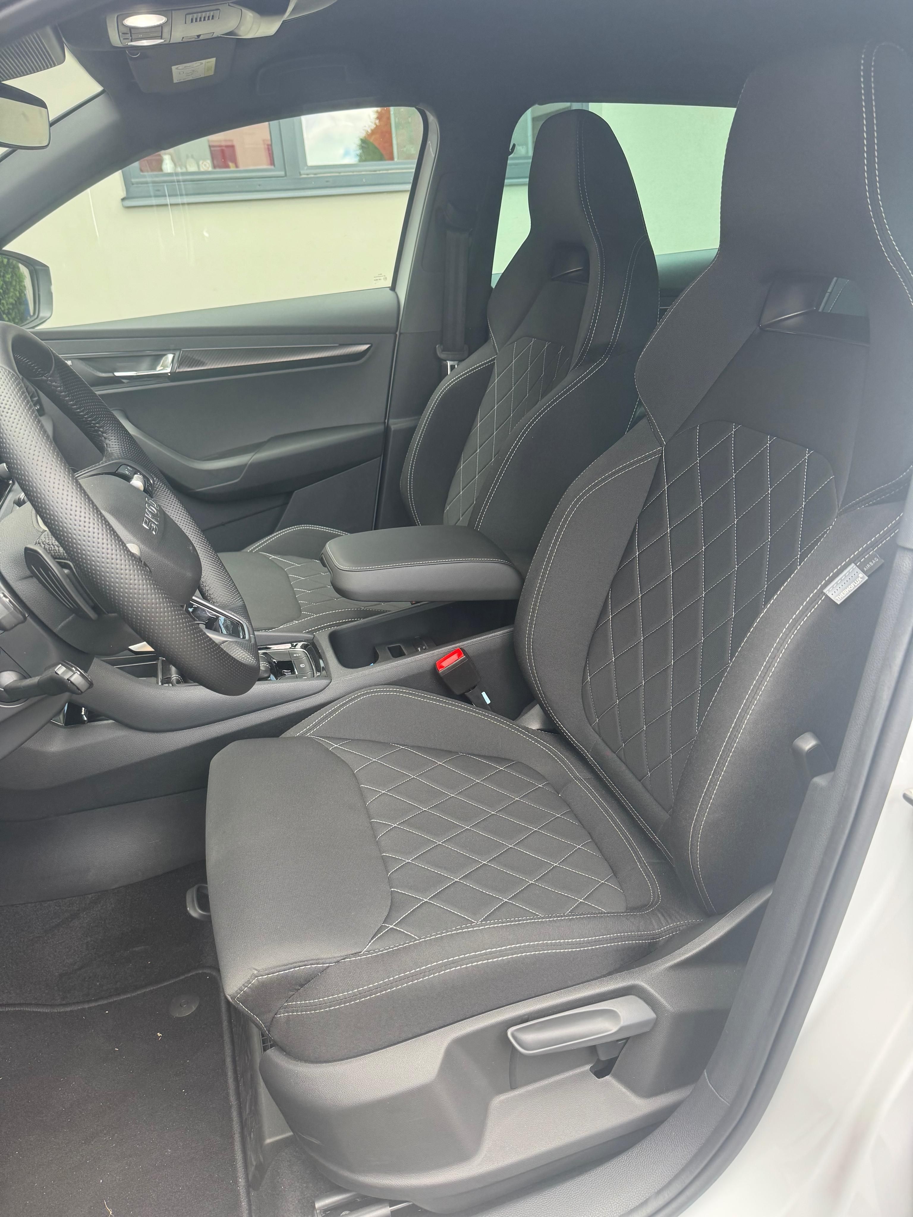 Škoda Karoq, Sportline, 1.5 TSI, 110kw, DSG - fotka 6