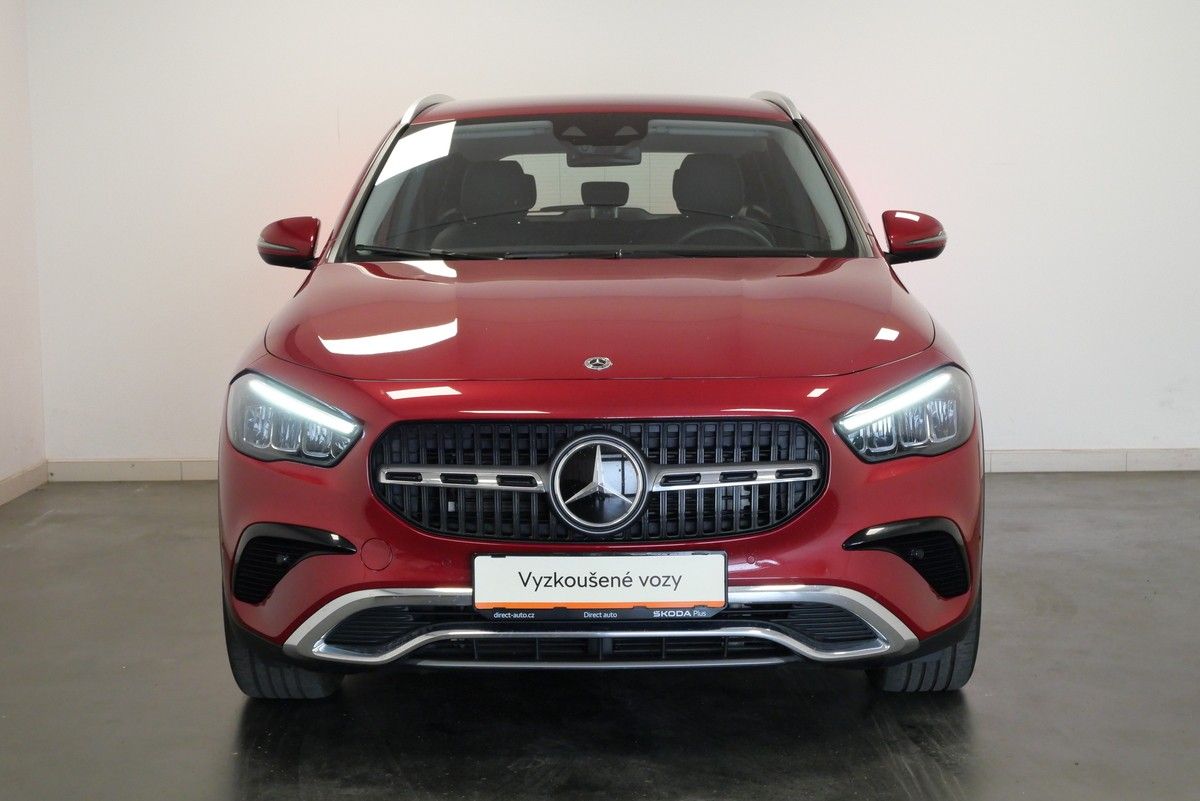 Mercedes-Benz GLA, 200d 110 kW 4Matic - fotka 4