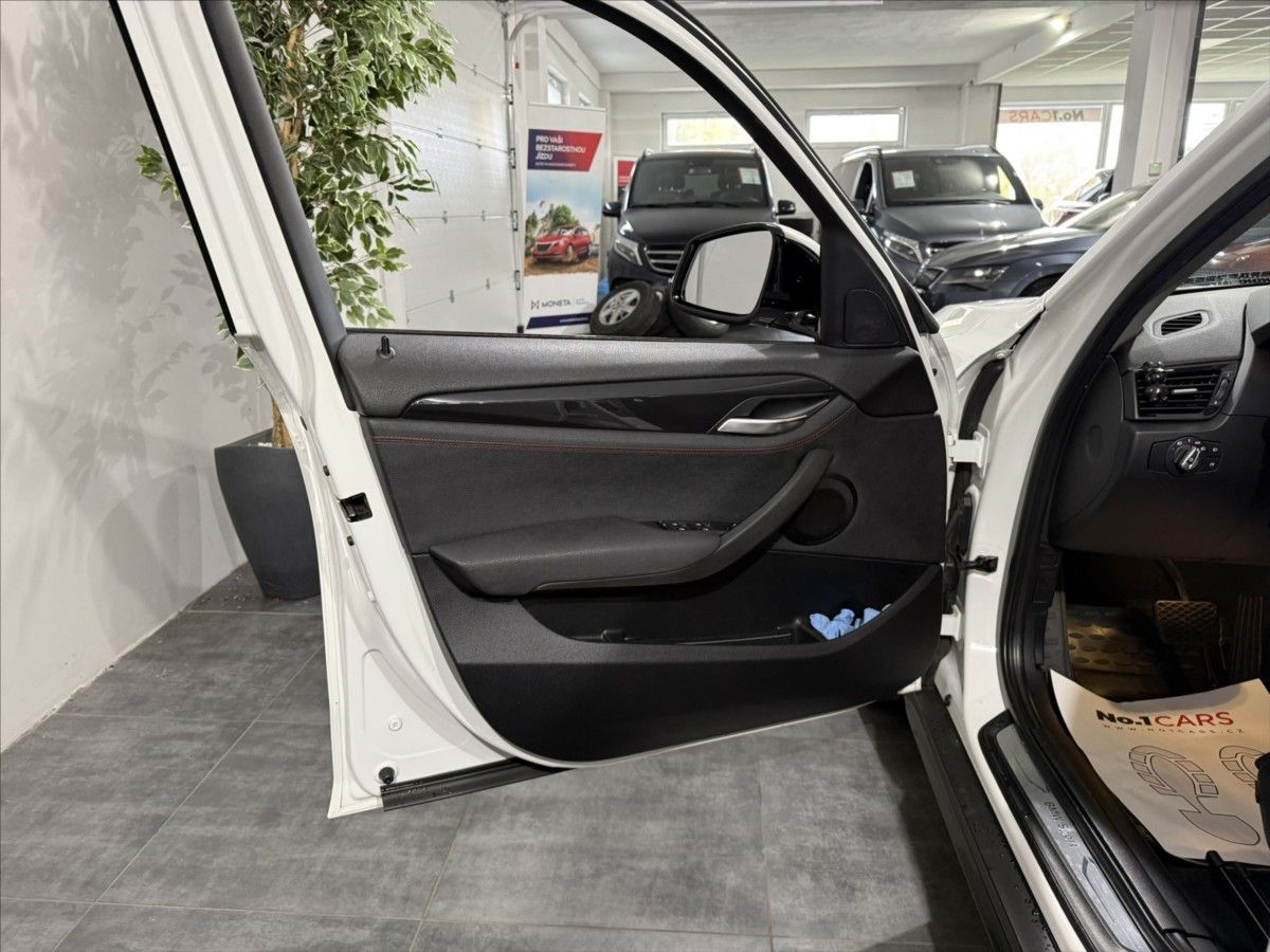 BMW X1, 2,0   20D XDRIVE AUTOMAT TOP - fotka 6