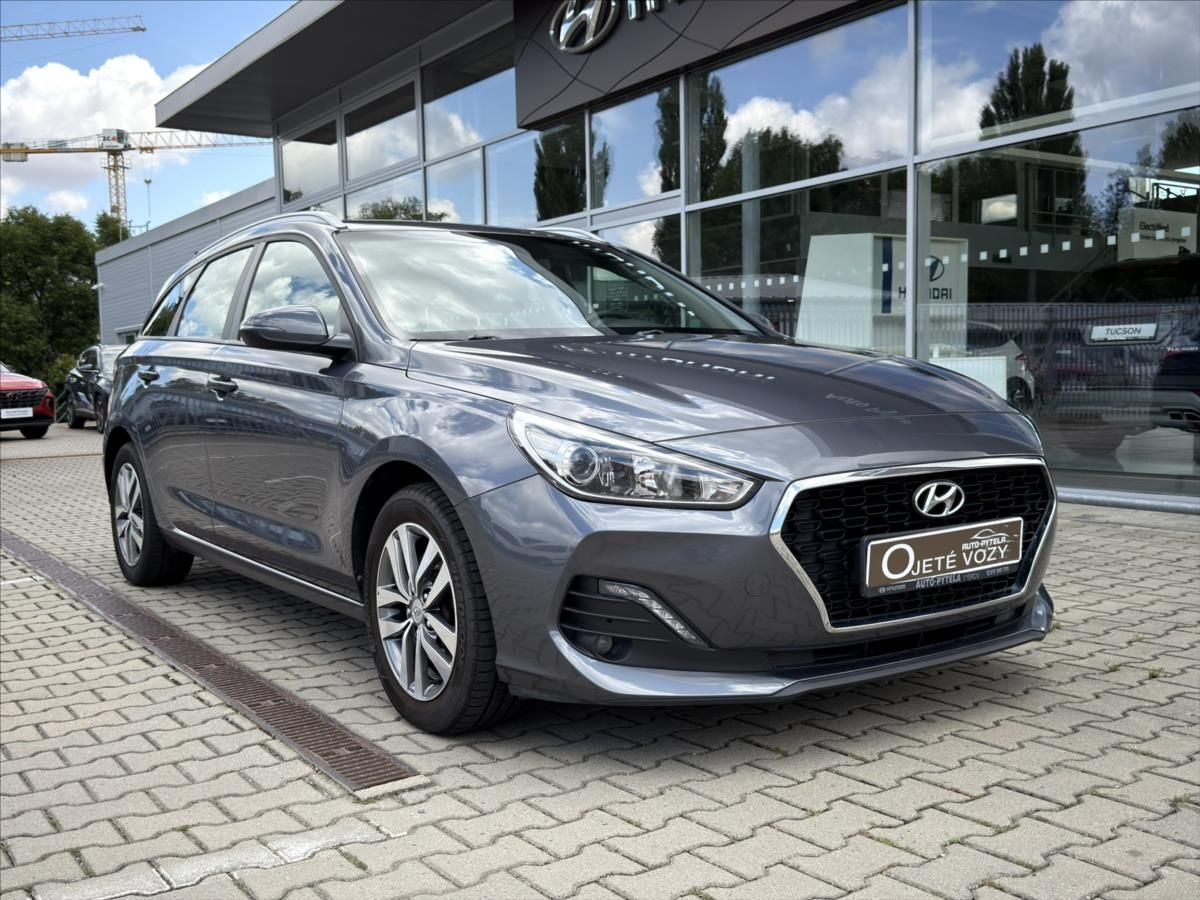 Hyundai i30, 1,4 T-GDi, MT  WG Komfort - fotka 2