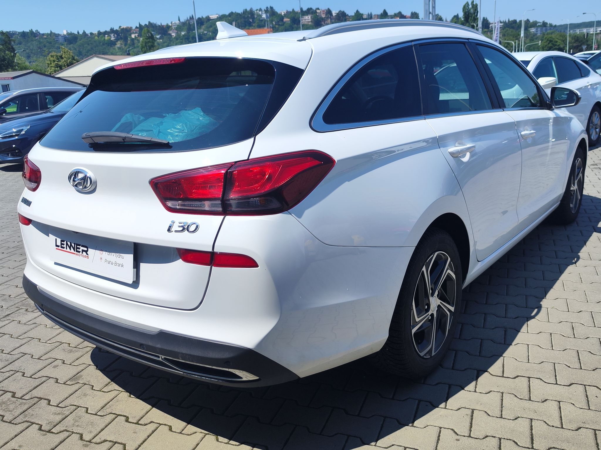 Hyundai i30, 1.0 T-GDI/88kW Smart - fotka 5