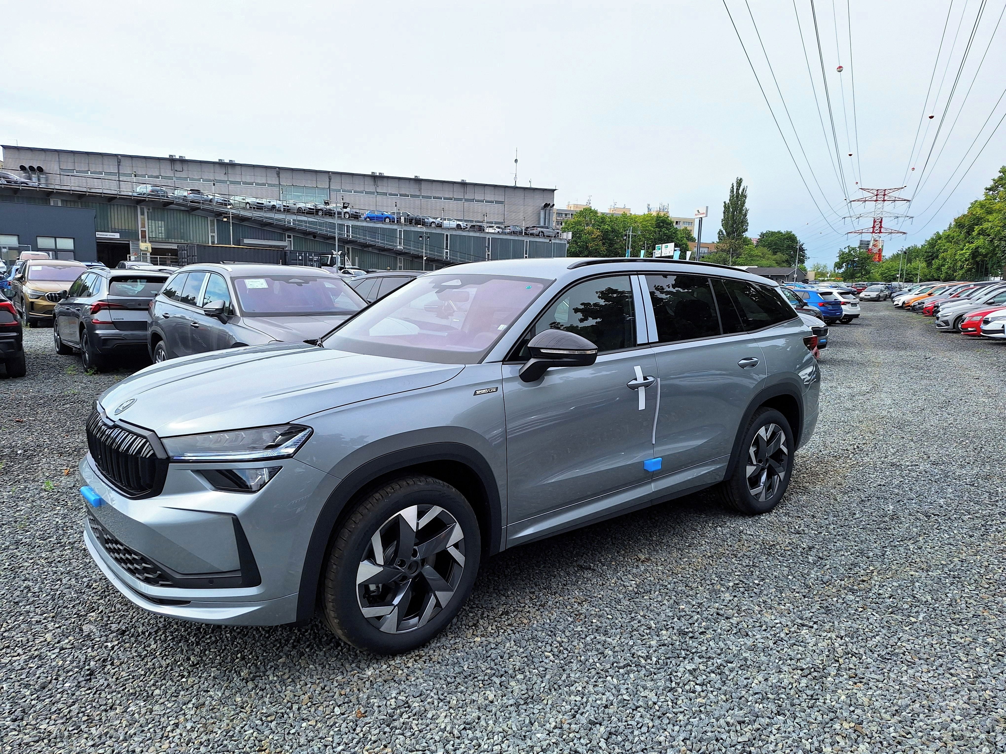 Škoda Kodiaq, SPORTLINE 2.0TDI 142kW DSG 4x4 - fotka 4