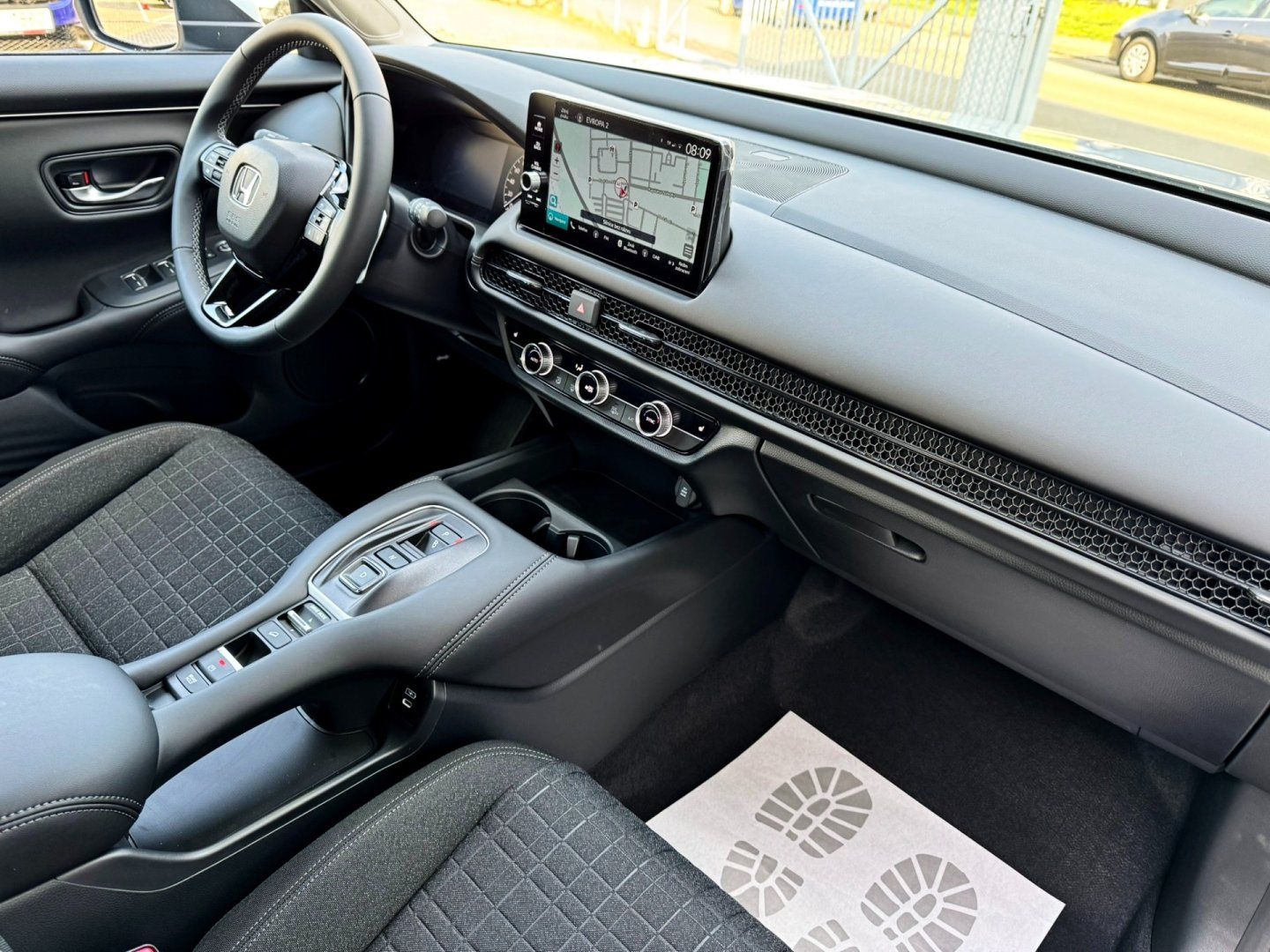 Honda ZR-V, 2.0eHEV 135kW ELEGANCE MR2027 - fotka 2