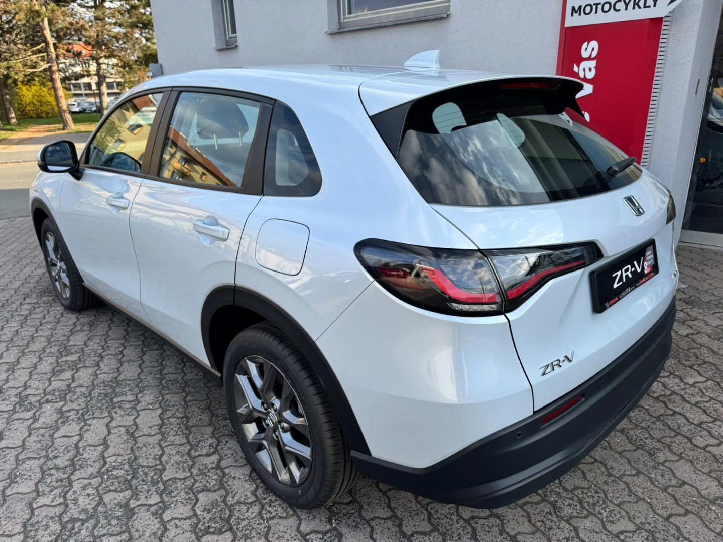 Honda ZR-V, 2.0eHEV 135kW ELEGANCE MR2027 - fotka 5