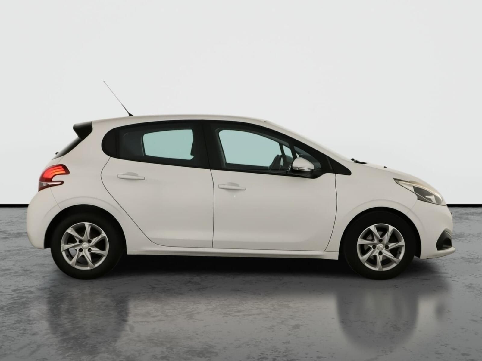 Peugeot 208, 1.2 PureTech, Automat, Klima - fotka 6