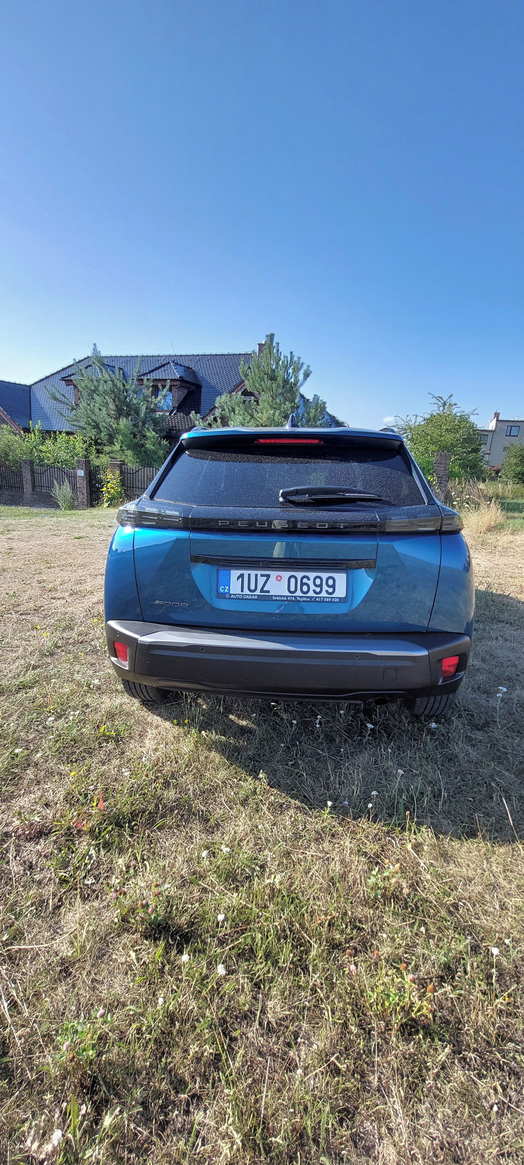Peugeot 2008, ALLURE Pack 1.2 benzín - fotka 6