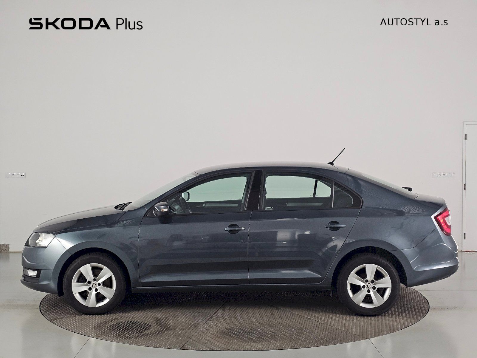 Škoda Rapid, 1.0TSI 81kW Ambition Plus - fotka 3