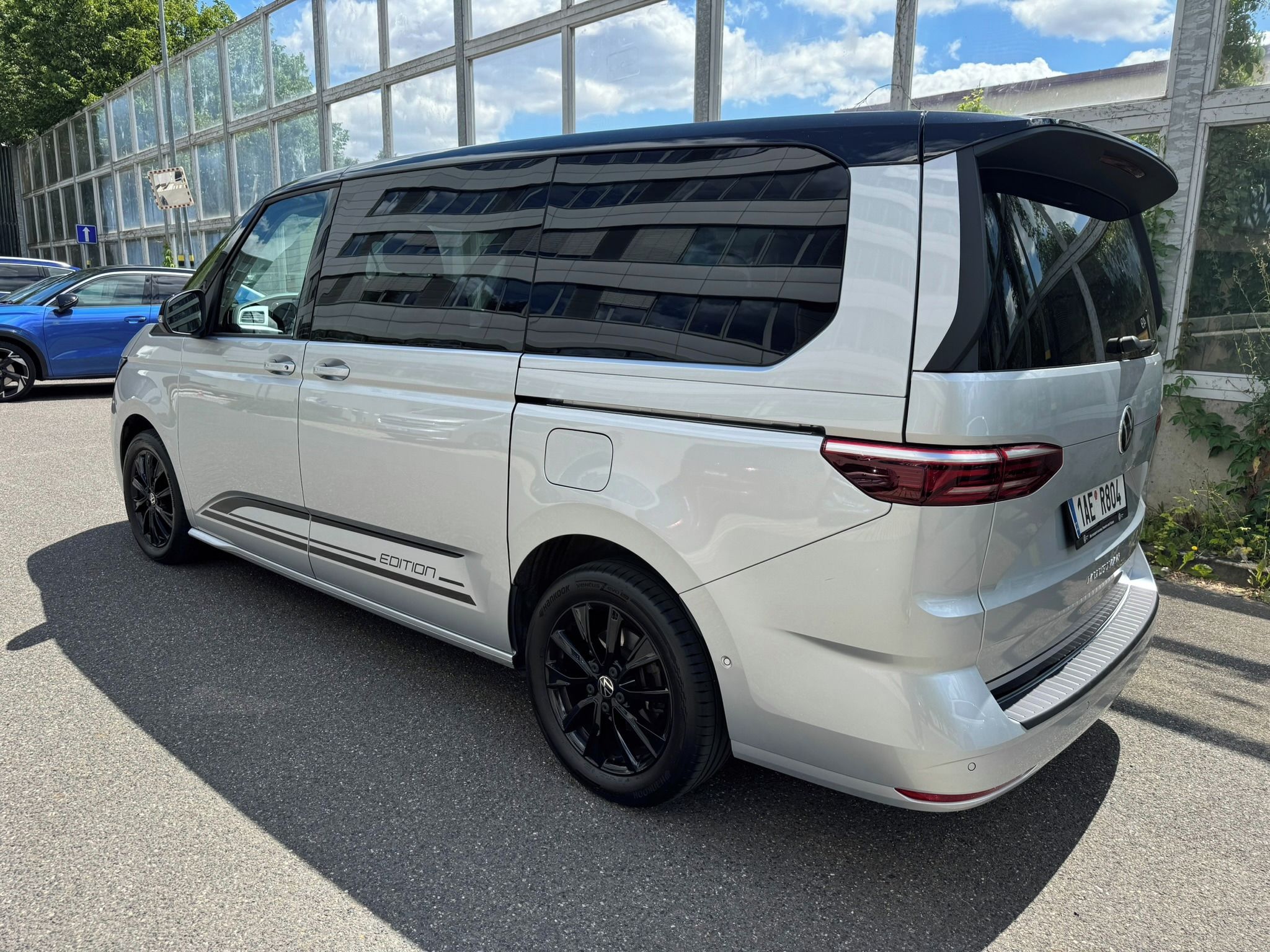 Volkswagen Multivan, Multivan Long Life Edition - fotka 2