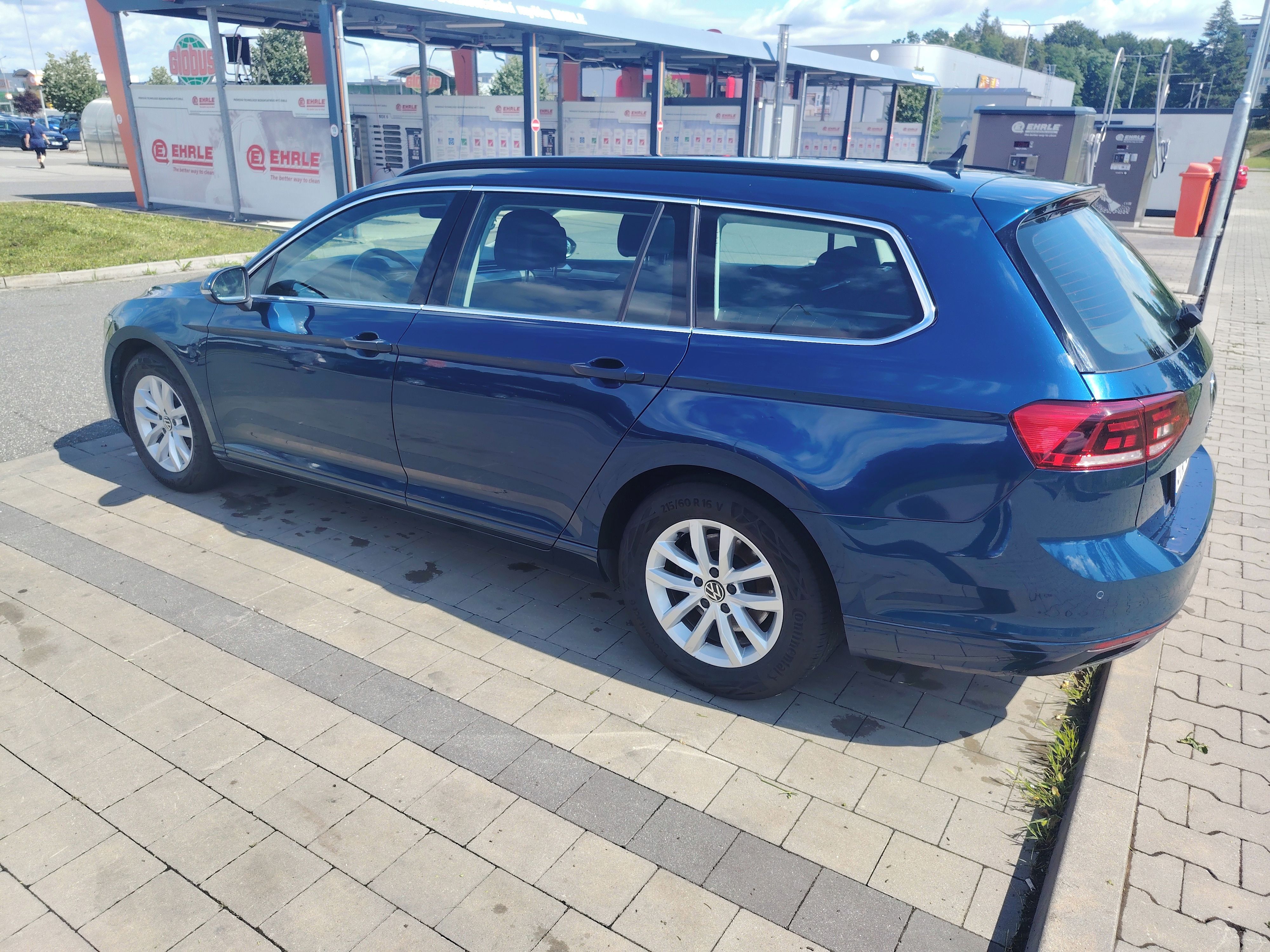 Volkswagen Passat, 2.0 TDI Business - fotka 5