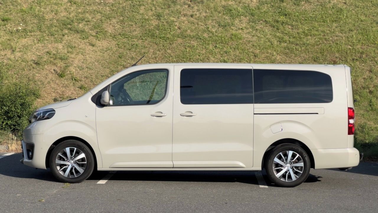 Toyota Proace Verso, L2, webasto, krásný stav, 8sAT - fotka 2