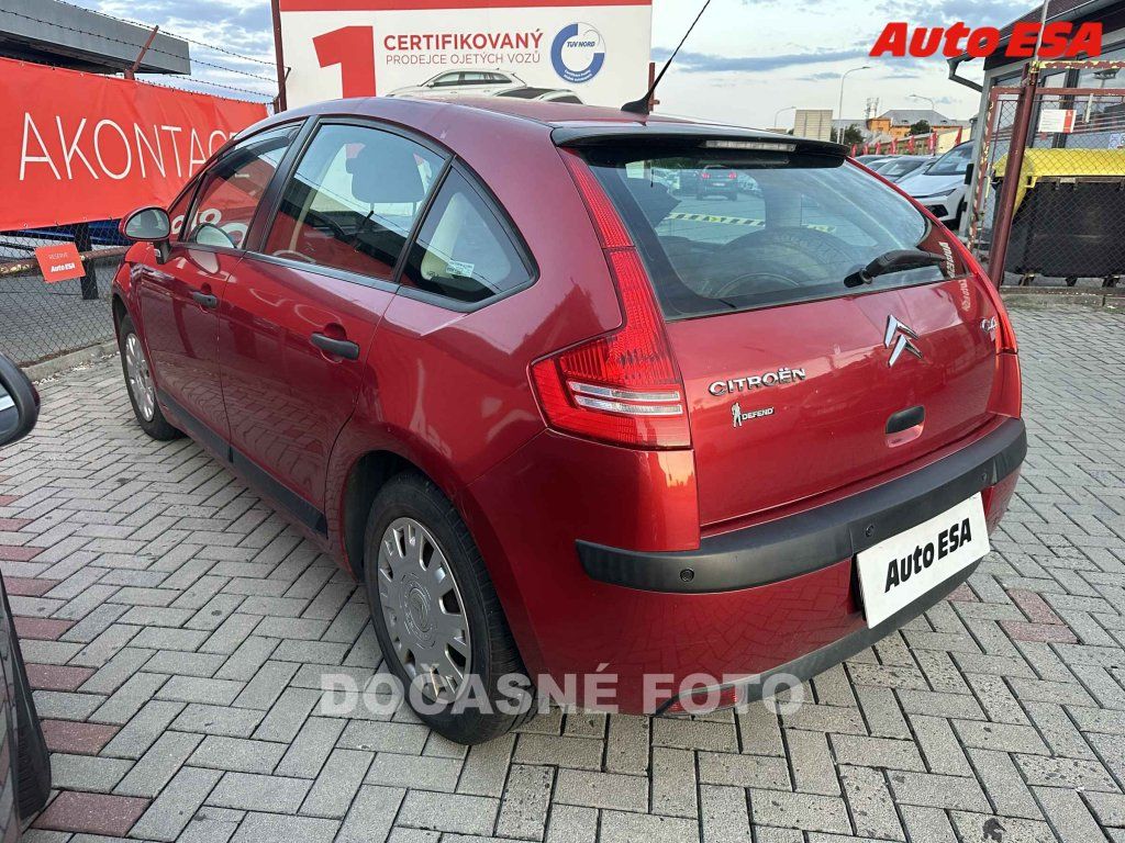 Citroën C4, 1.4i,ČR - fotka 2