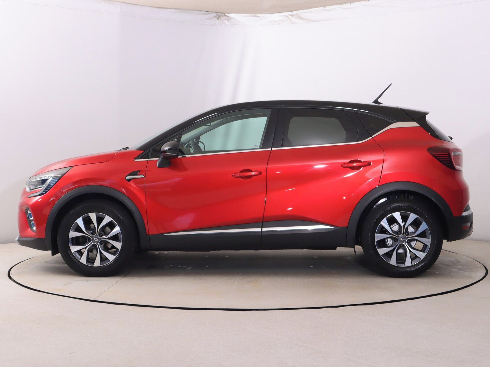 Renault Captur, 1.3 TCe, Intens, Kůže, Navi - fotka 3