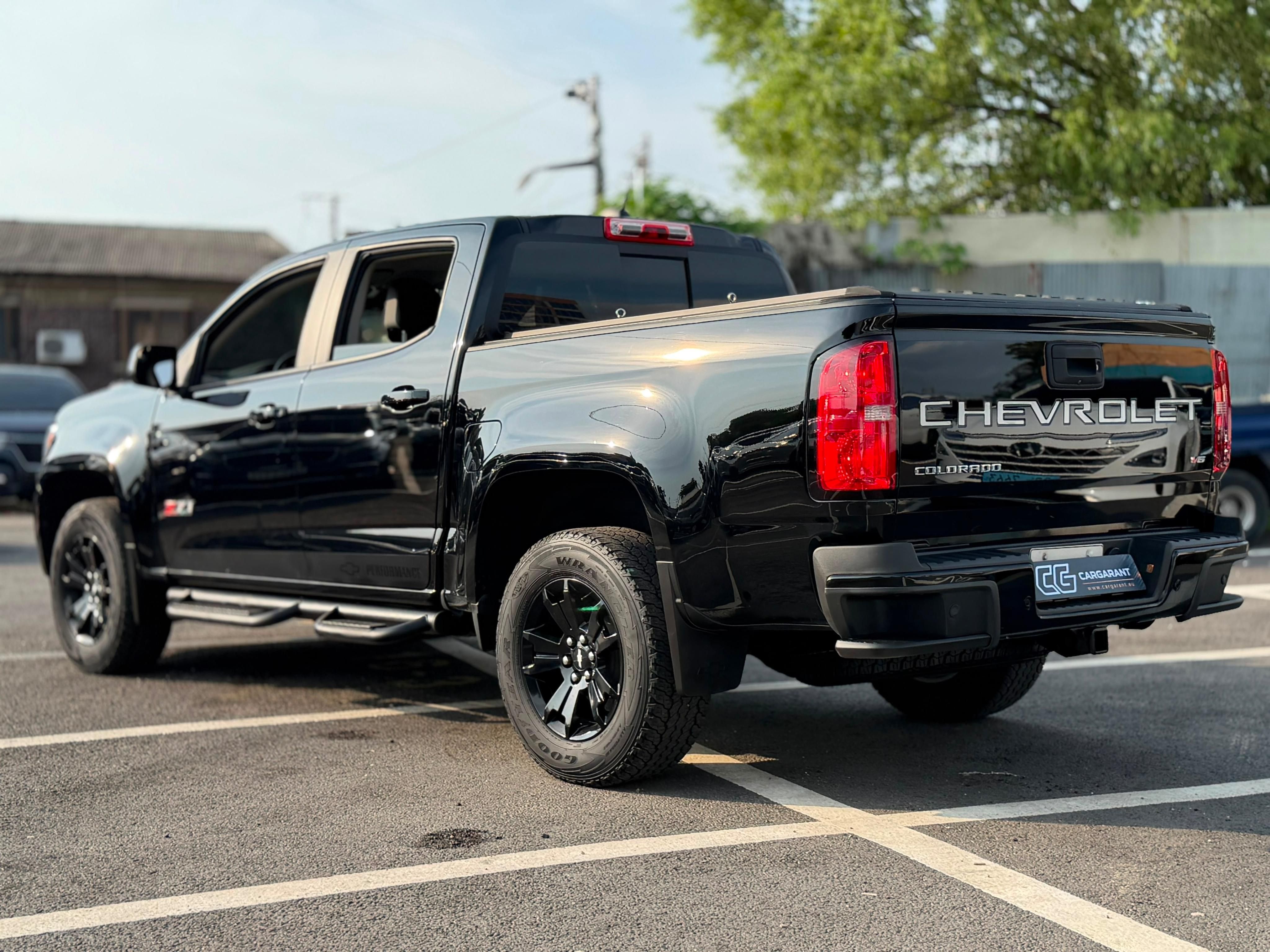Chevrolet Colorado, Z71 4x4 | 3.6 V6,EU,DPH,MIDNIG - fotka 3