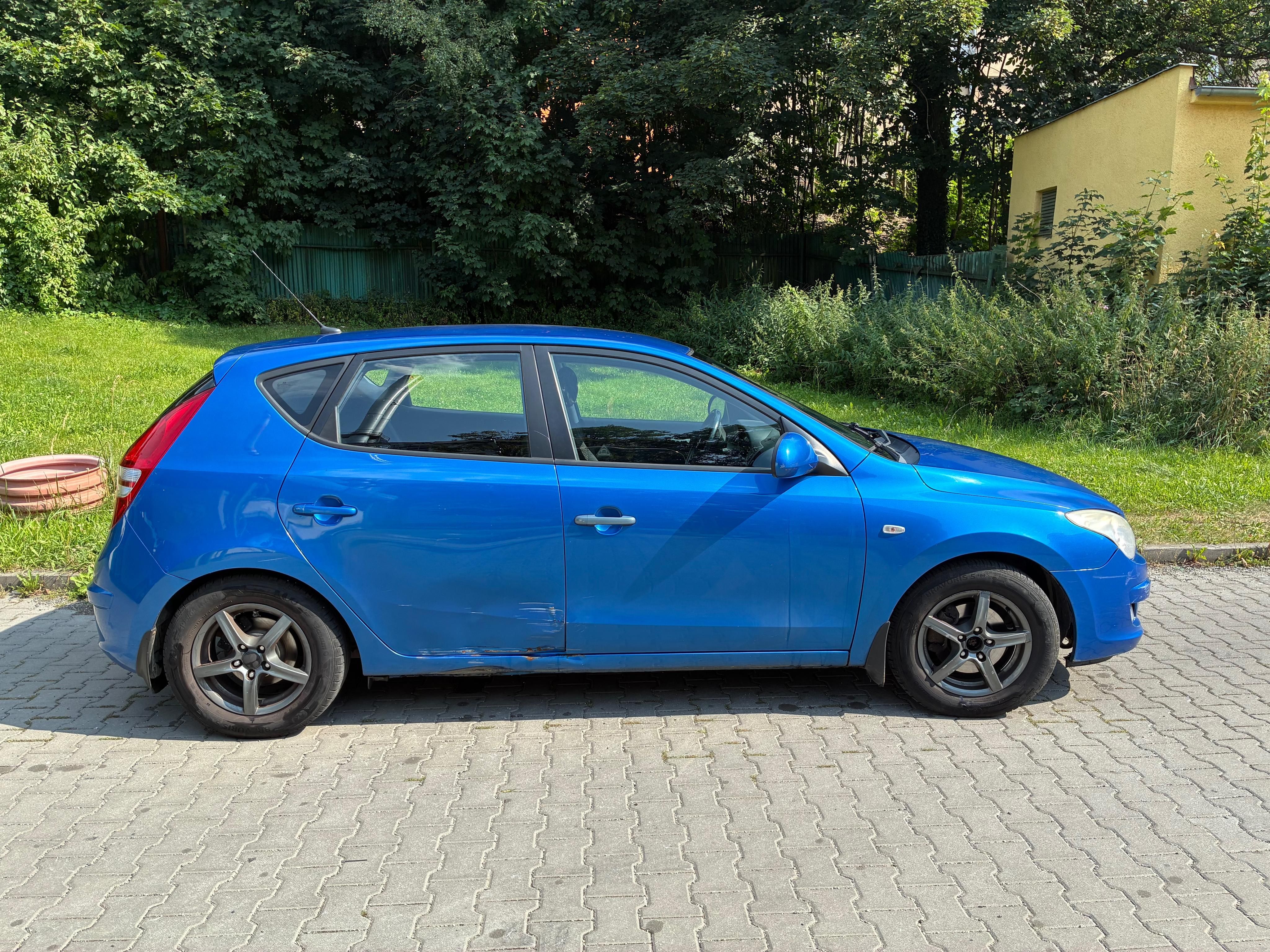 Hyundai i30 - fotka 2