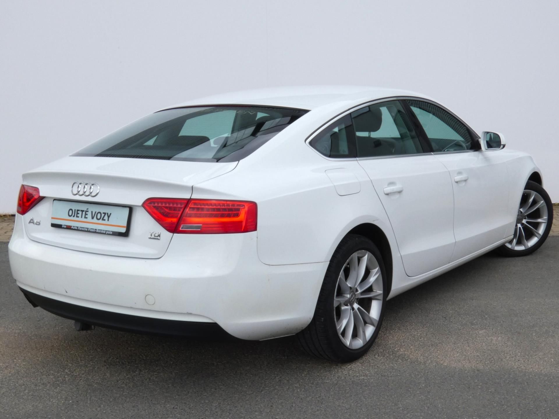 Audi A5, 2.0 TDI 130 kW quattro - fotka 2