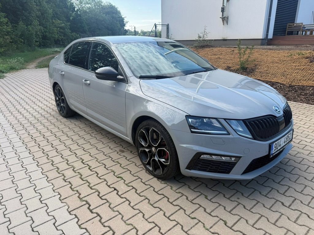 Škoda Octavia, Škoda Octavia RS 180kW - fotka 3