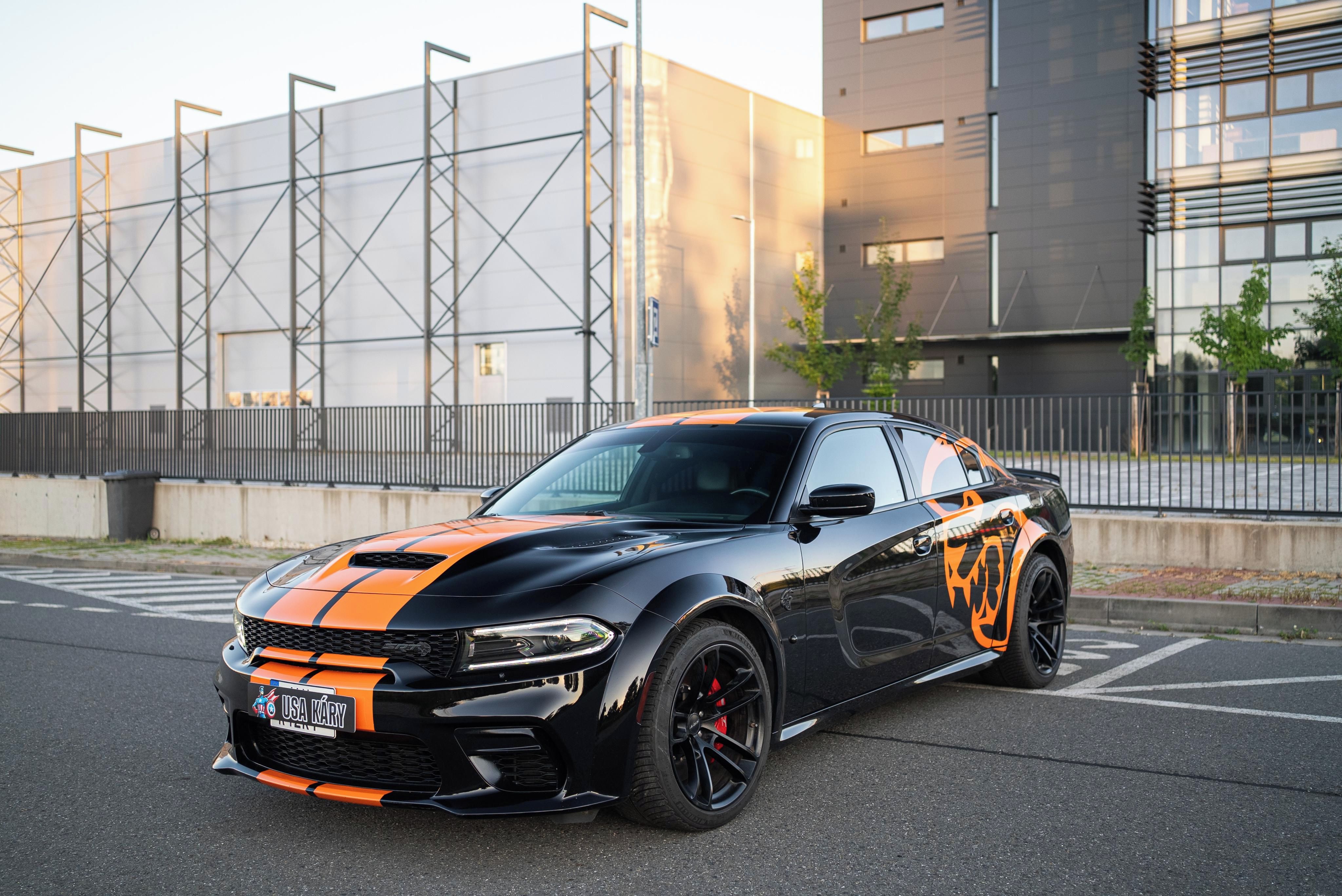 Dodge Charger, 6.2 SRT HELLCAT - EU verze - fotka 2
