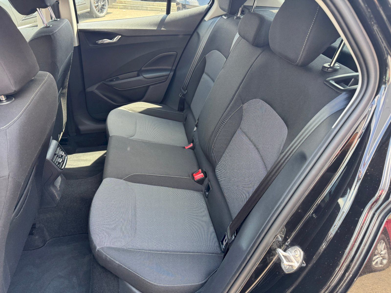 Škoda Fabia, 1.0 MPI 59kW Selection - fotka 6