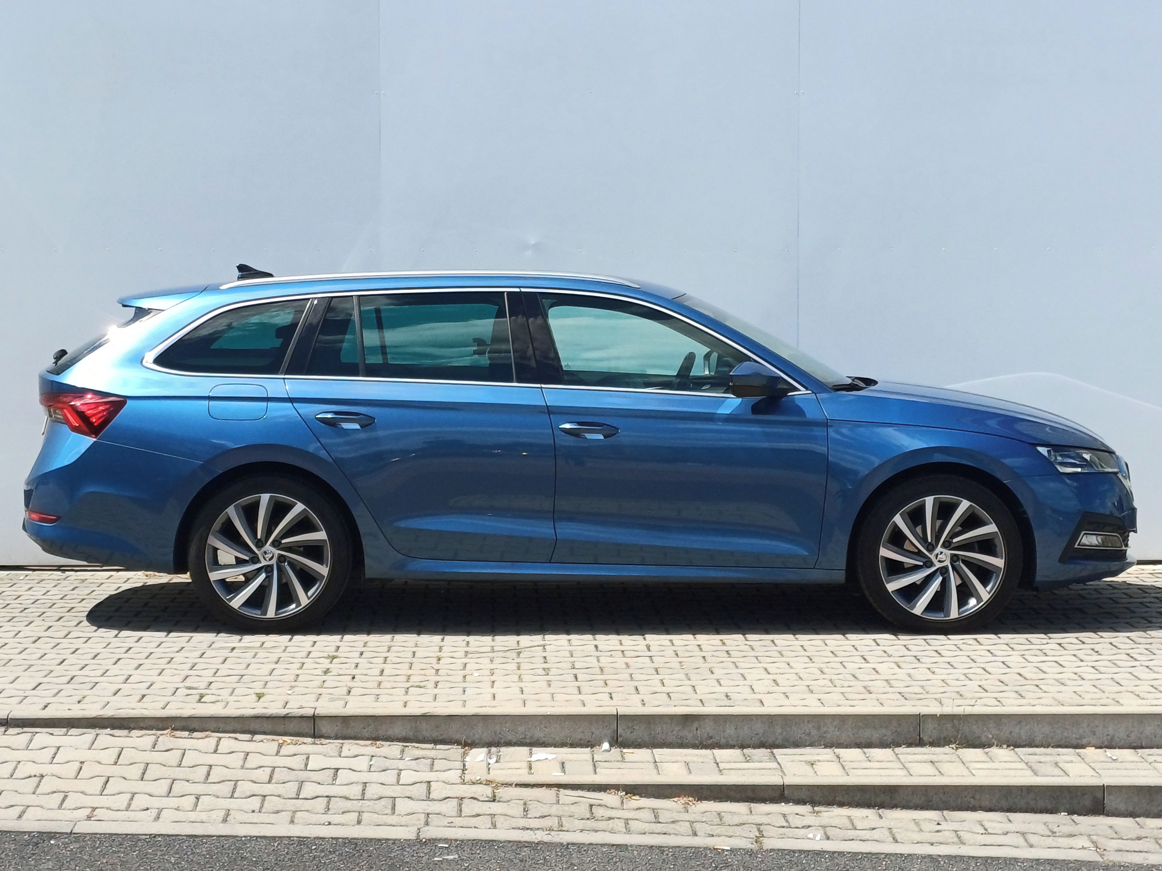 Škoda Octavia, Combi StylePlus 1.5 TSI 110 kW - fotka 3