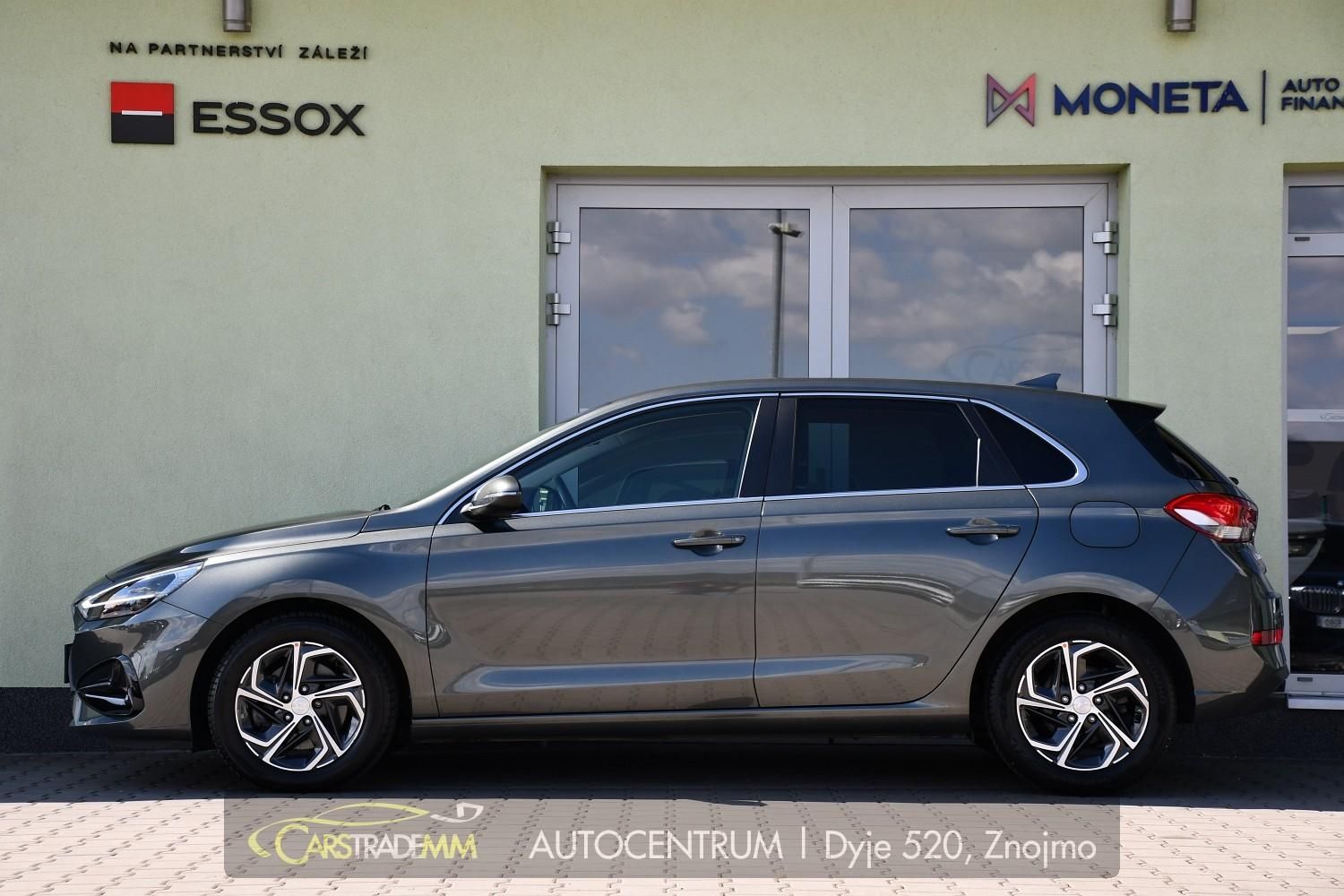 Hyundai i30, 1.0T-GDi FAMILY SMART DCT NAVI - fotka 2
