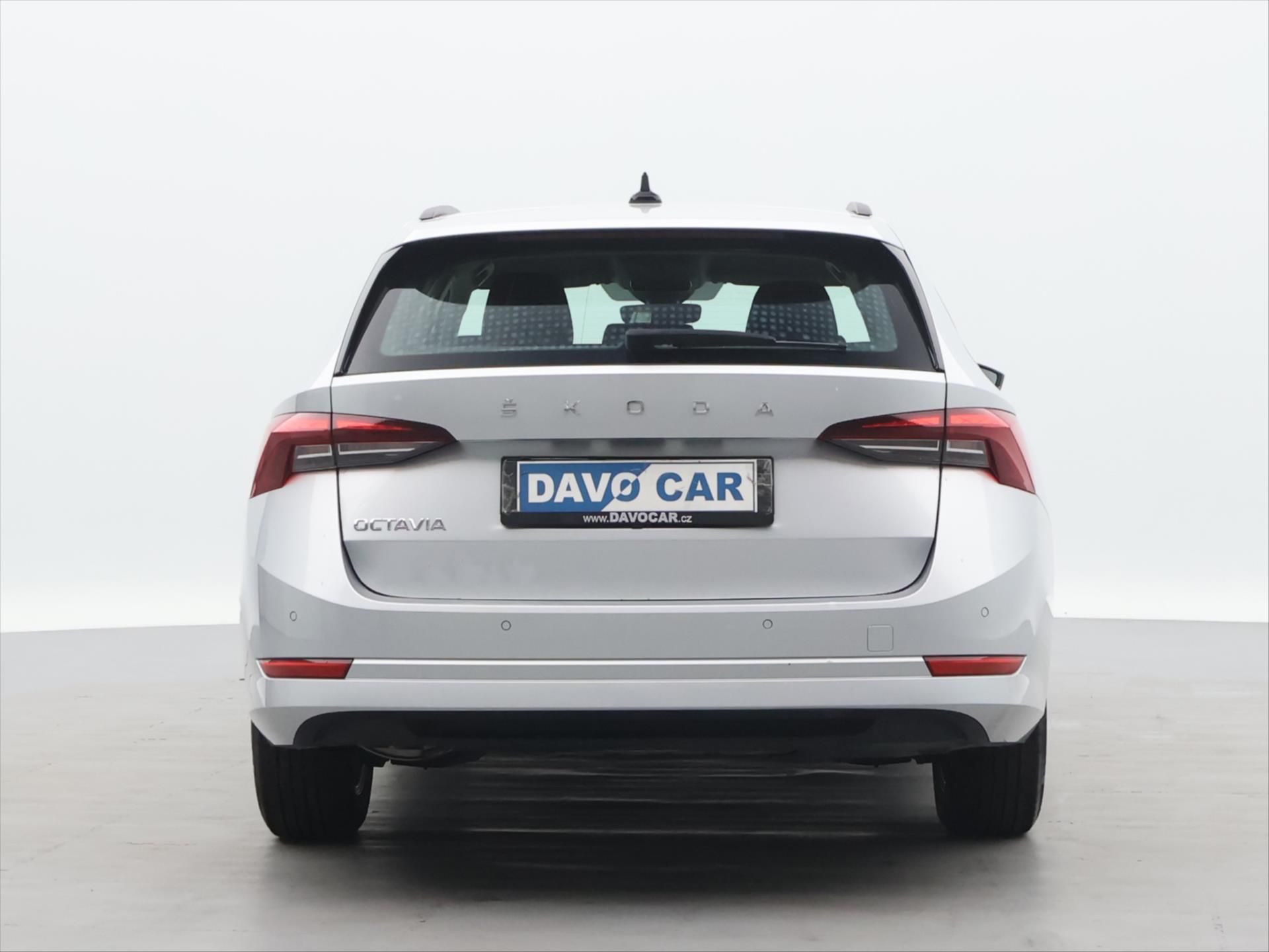Škoda Octavia, 2,0 TDI 85kW Ambition CZ DPH - fotka 6